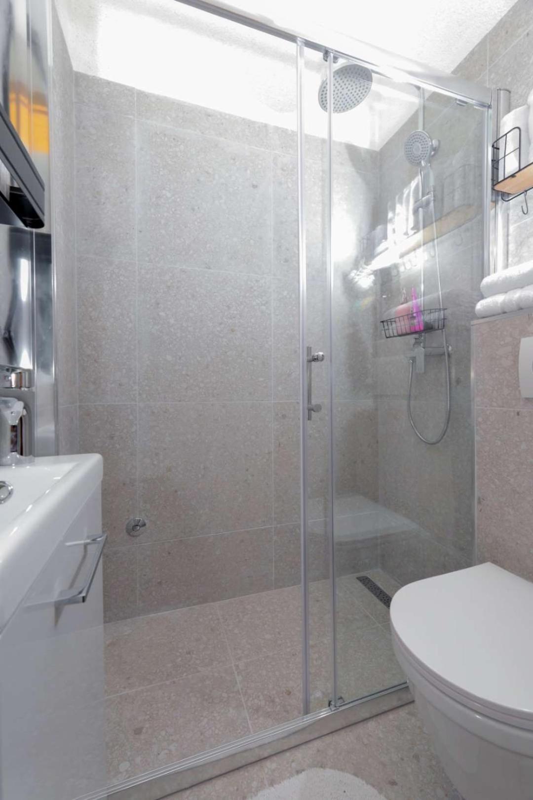 Apartments Lovric Trogir Bagian luar foto