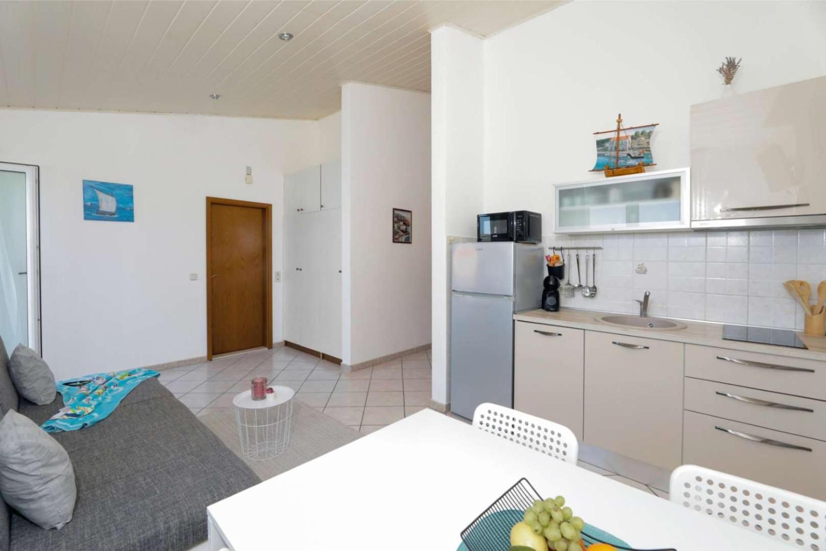 Apartments Lovric Trogir Bagian luar foto