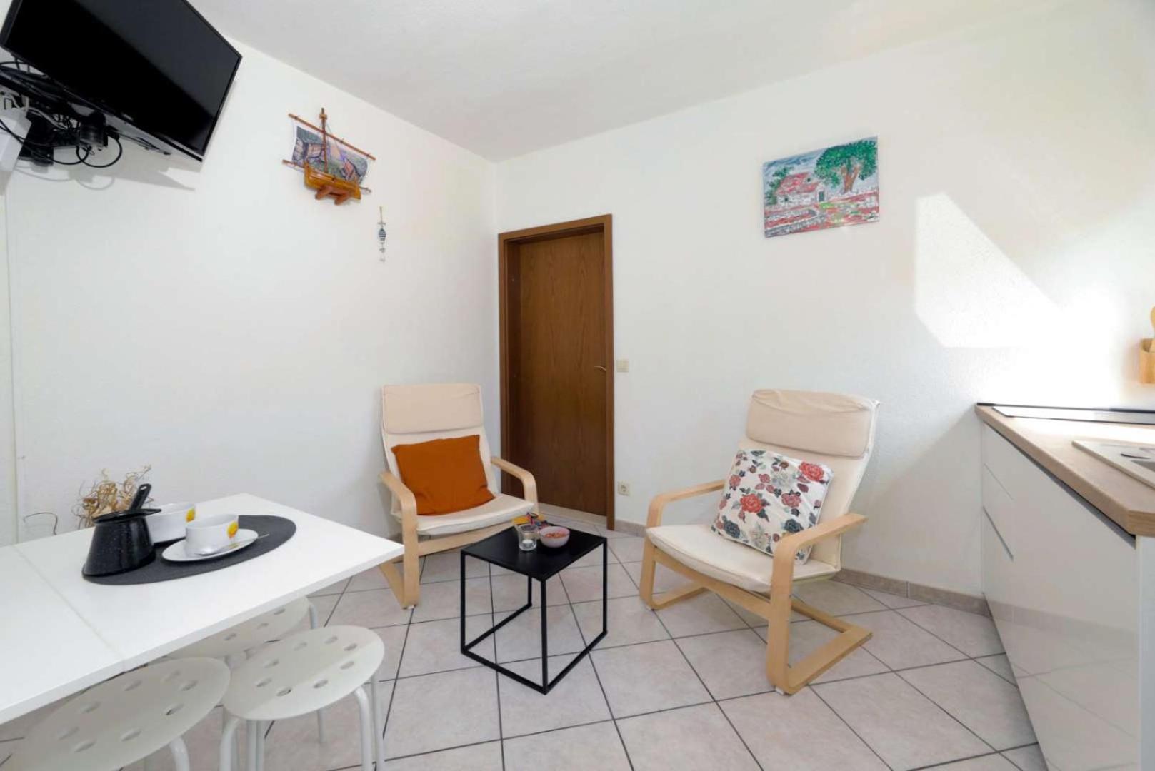 Apartments Lovric Trogir Bagian luar foto