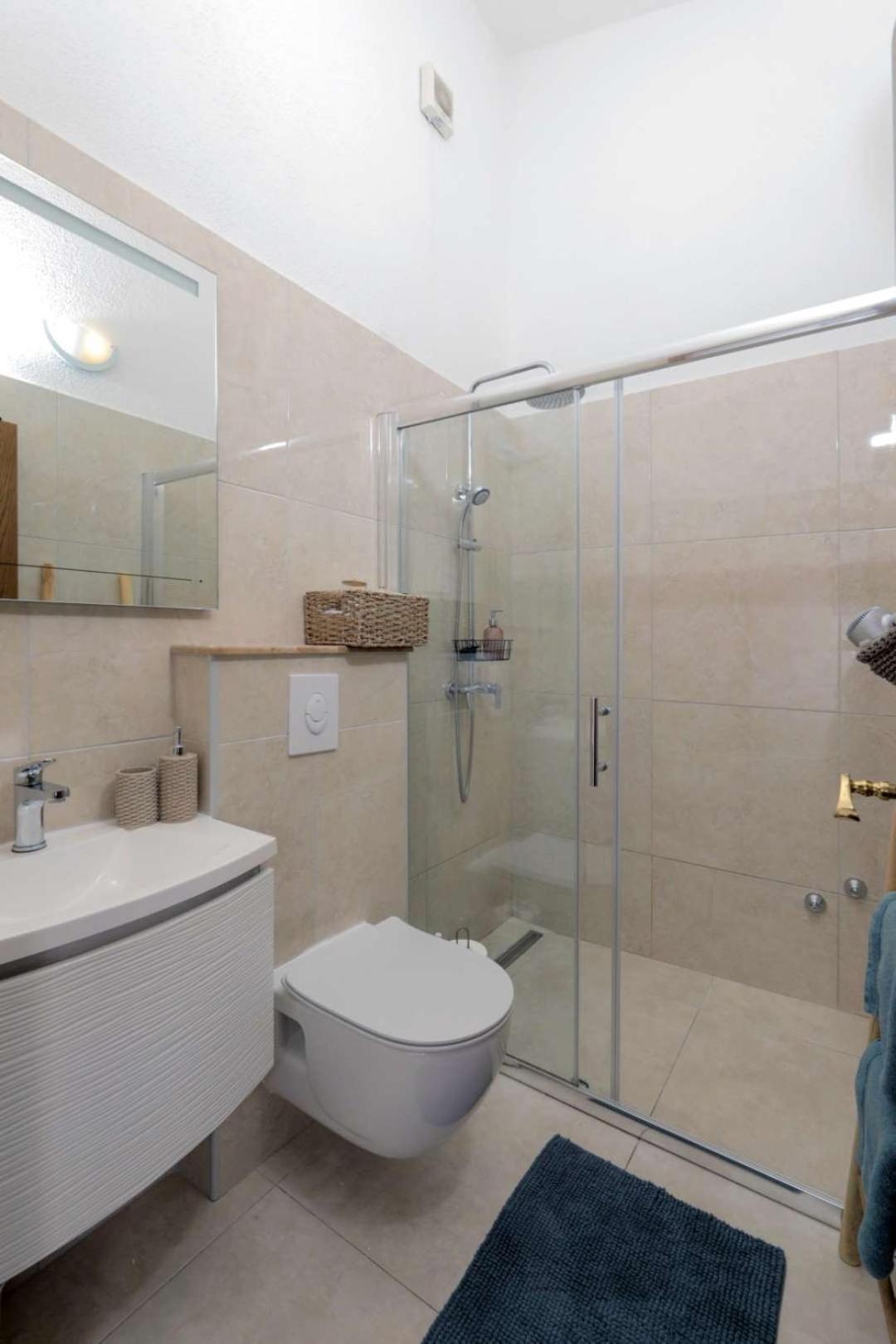 Apartments Lovric Trogir Bagian luar foto